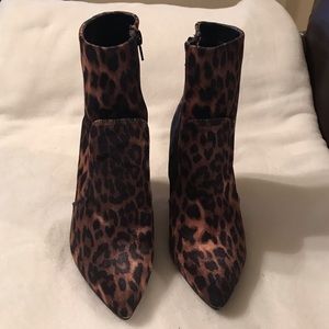 Bamboo Leopard Ankle Boots Gold Trim on Heel 6.5